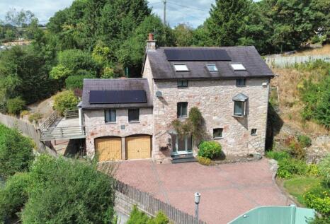 Pwllglas, Ruthin