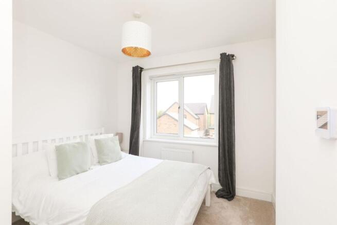 3 bed Terraced for sale Image 11