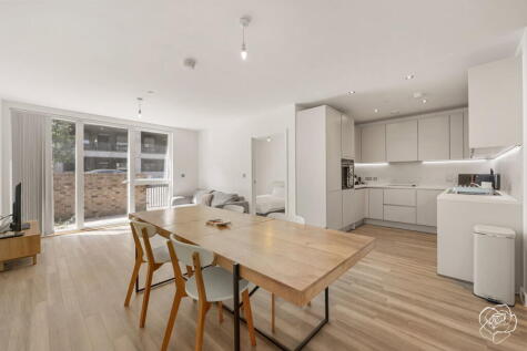 Madison Way, Stratford, E20
