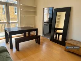 33a, Youngs Court, New End, London NW3 1DD