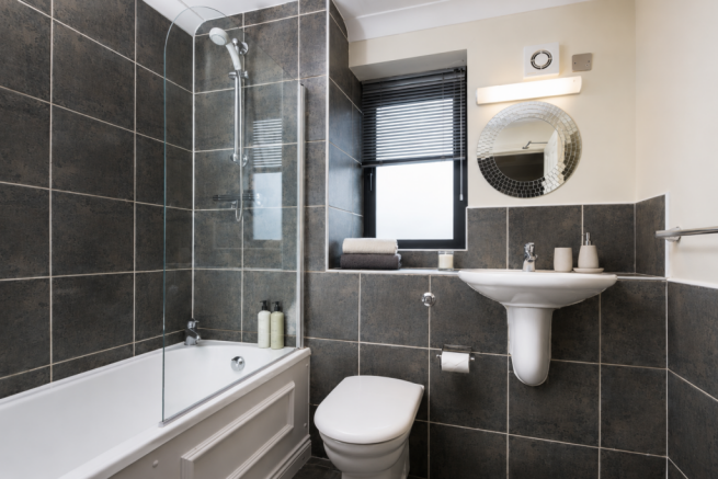 2 bed Apartment to rent Image 7