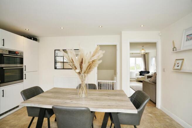 Kitchen dining