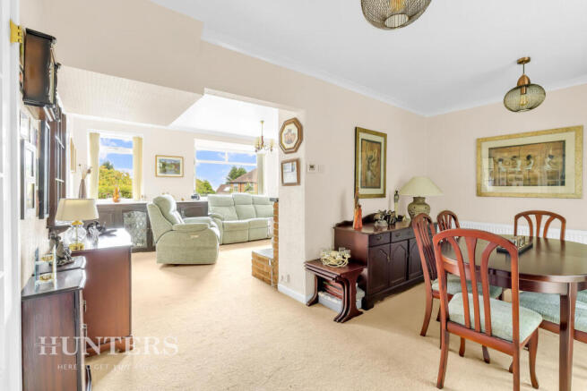 3 bed Semi-Detached for sale Image 7