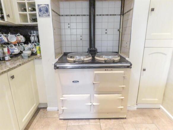 Kitchen B.JPG