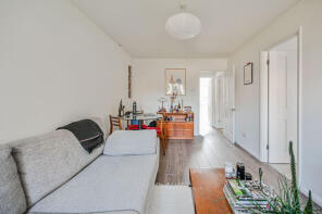 1, 4 Swell Court, Gandhi Close, London E17 8LX