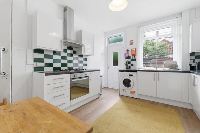 4 bed Terraced for sale Image 6