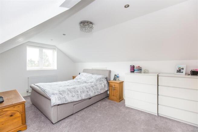 Annexe Master Bedroom.jpg