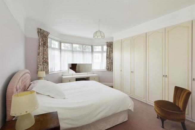 Woodside - M Bed.jpg