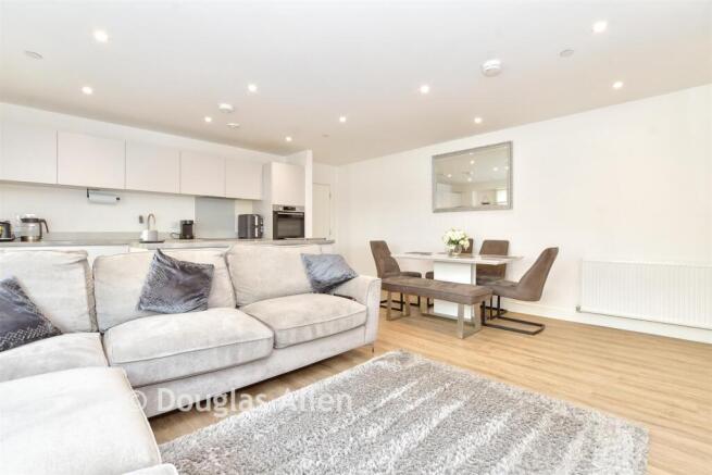 Lounge/Diner/ Kitchen