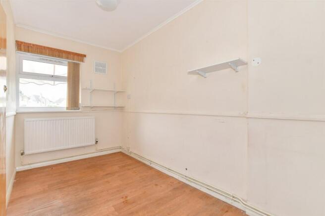 Durham Close, Maidstone, Kent photo 3