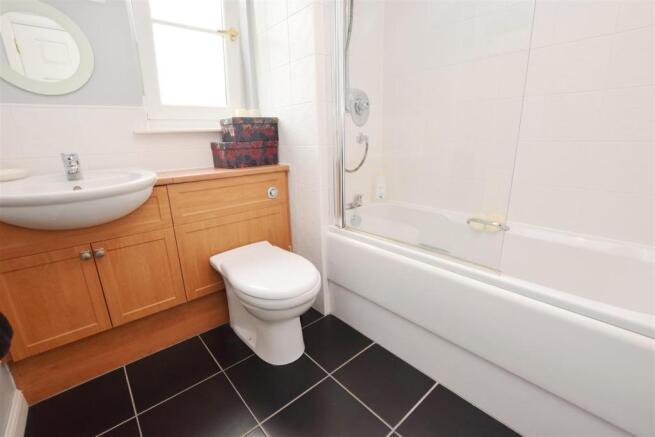 Bathroom.JPG