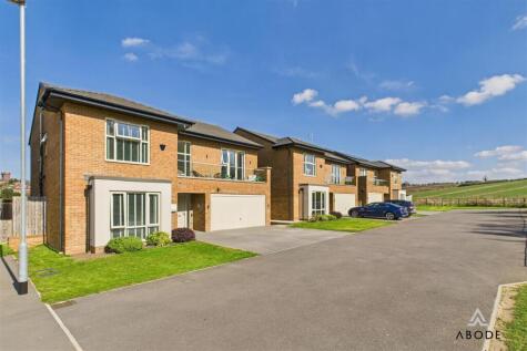 Luton Mews, Brizlincote Valley