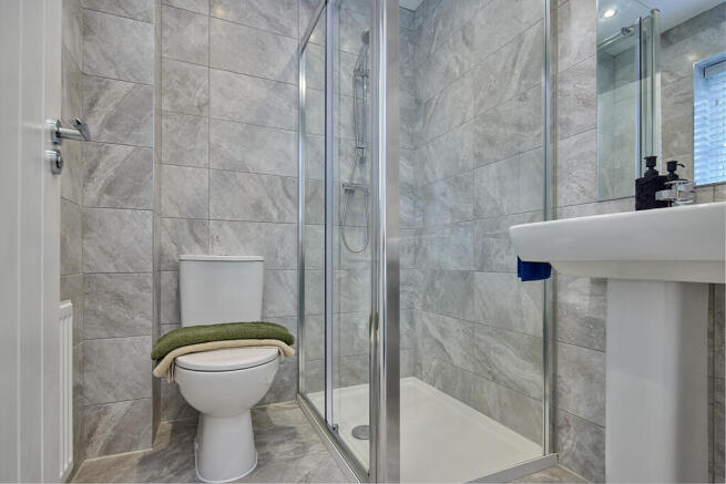3 bed House for sale Image 10