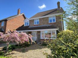 2, Seaview Crescent, Sheringham NR26 8XT