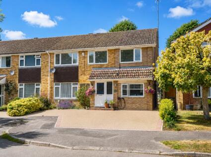 Saberton Close, Redbourn, St. Albans, Hertfordshire, AL3