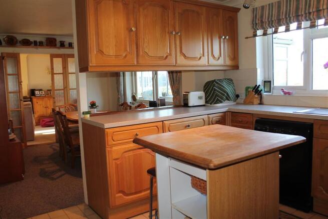 Kitchen.JPG