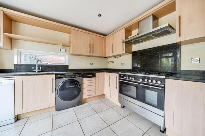Broadwater Road, Twyford, Reading photo 4