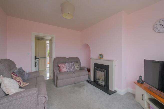 2 bed Terraced for sale Image 8