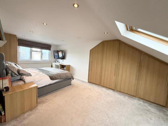 Bedroom.jpg