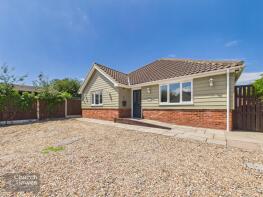 Pippins, Greenways Chase, Maldon CM9 6GF