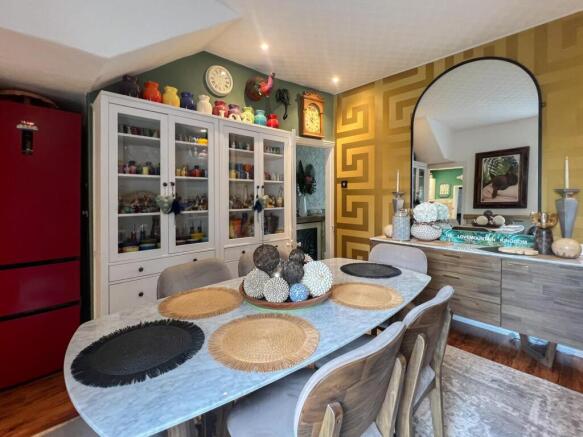 2 bed Terraced for sale Image 6