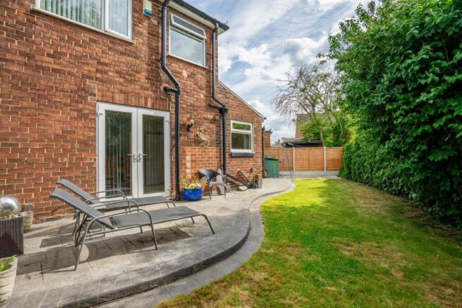 2 bed Semi-Detached for sale Image 11