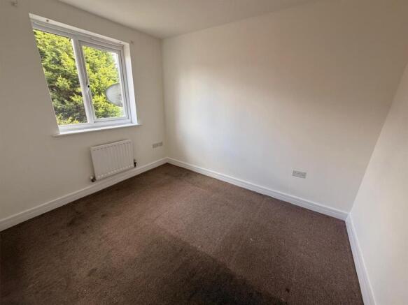 3 bed Terraced for sale Image 6