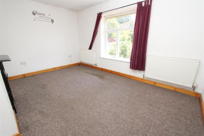 2 bed Semi-Detached for sale Image 4