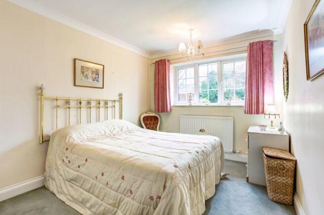 BEDROOM 2