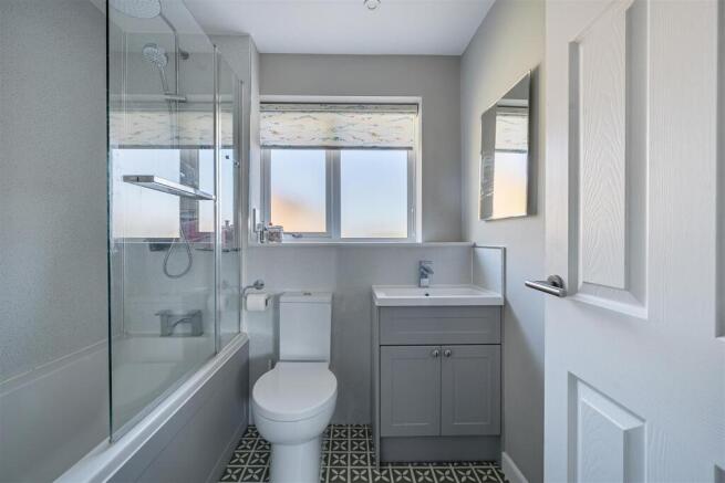 Modern Bathroom