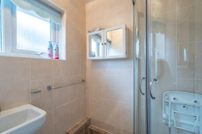 Shower Room.jpg