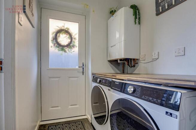 3 bed House for sale Image 8