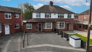 10, Longfield Avenue, Stone ST15 0DN
