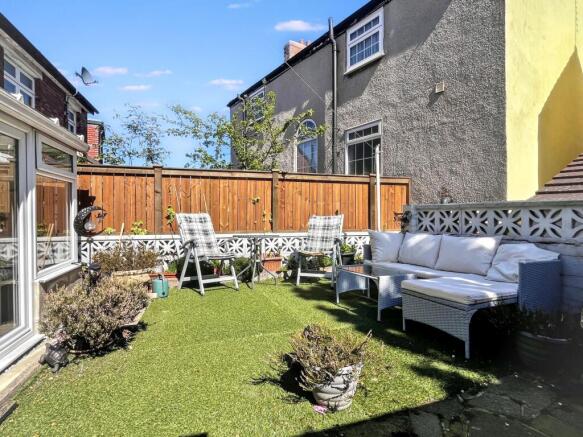 3 bed Terraced for sale Image 12