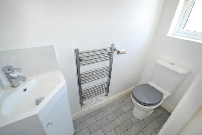 3 bed Semi-Detached to rent Image 6