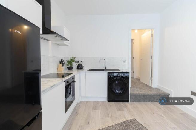 Kitchen / Living Area