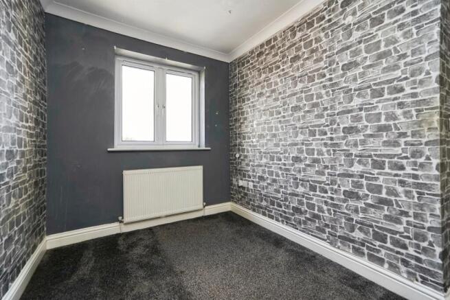 5 bed Detached for sale Image 10