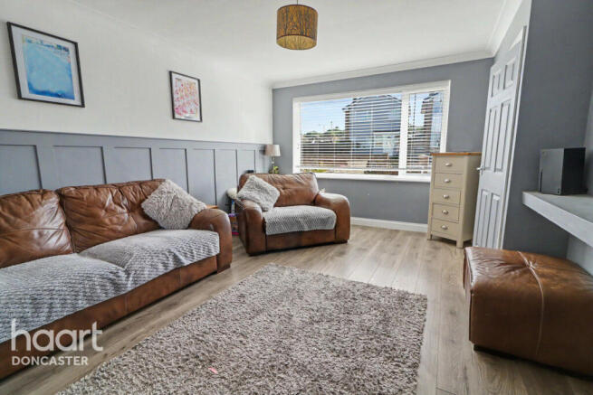3 bed Semi-Detached for sale Image 5