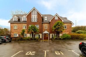 18, Spire Place, Warlingham CR6 9LW