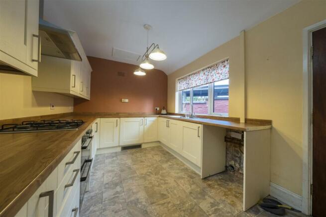 6 Manora Road-001.JPG