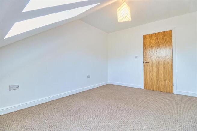 2 bed Flat to rent Image 8