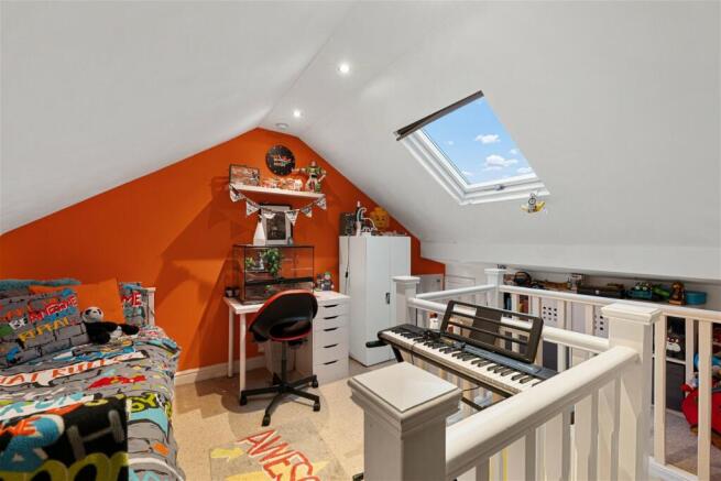 Photo 11