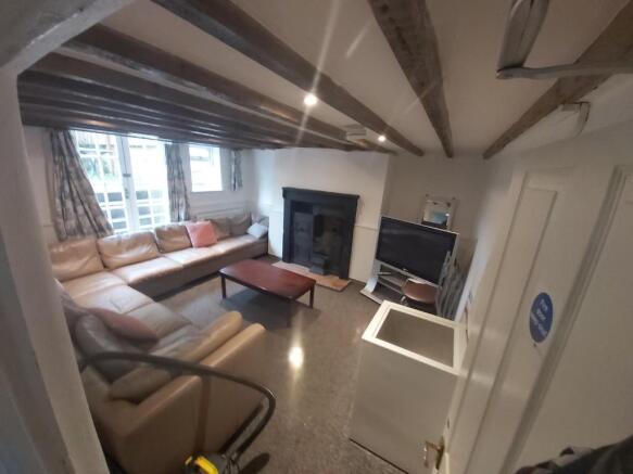 6 bed Terraced to rent Image 10