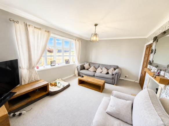 3 bed Detached Bungalow for sale Image 4