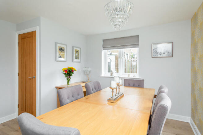 Dining Room Bedroom 4