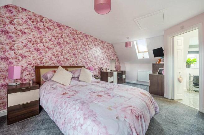 Bedroom 1 (Double with Ensuite)