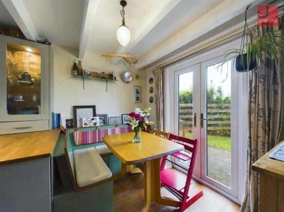 Dining Area.jpg
