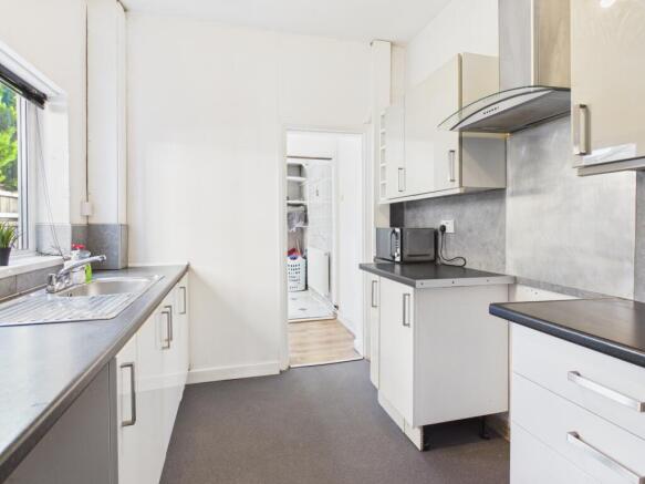 3 bed Terraced for sale Image 7
