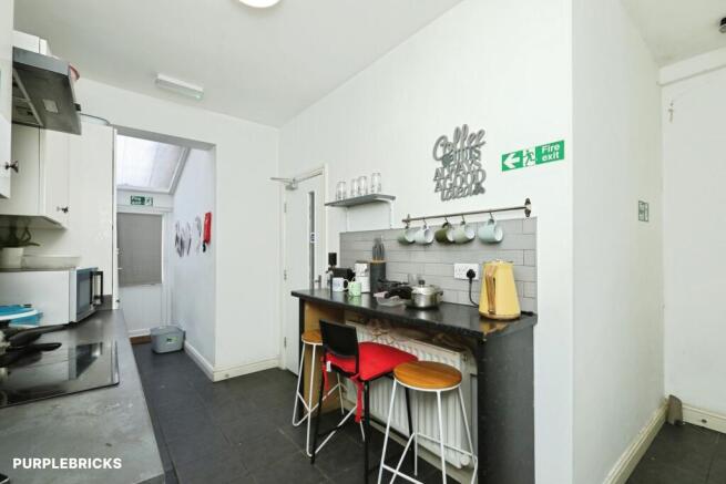 5 bed House Share for sale Image 5