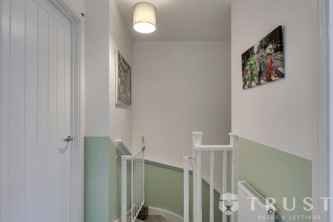 3 bed Semi-Detached for sale Image 12